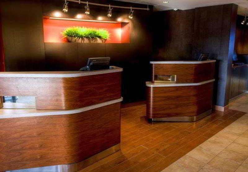 Courtyard By Marriott Normal Bloomington