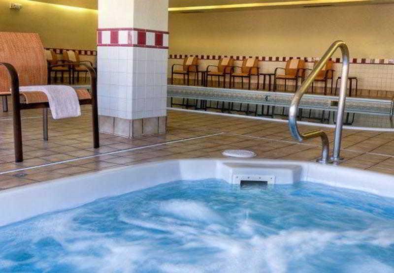 Courtyard By Marriott Normal Hotel 3*
