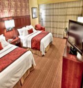 Courtyard By Marriott Normal Bloomington
